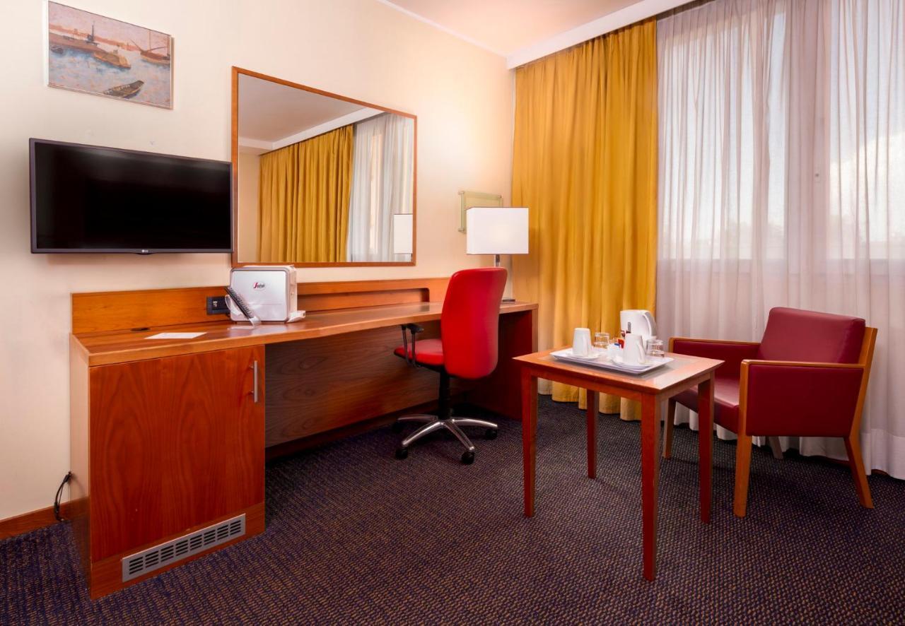 Crowne Plaza Venice East By Ihg Hotel 4*