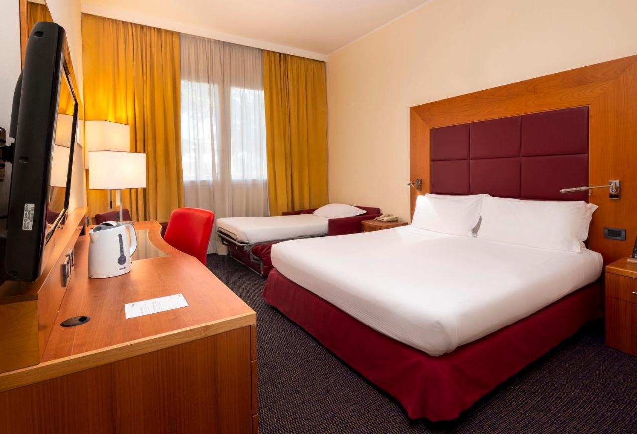 Crowne Plaza Venice East By Ihg 4*