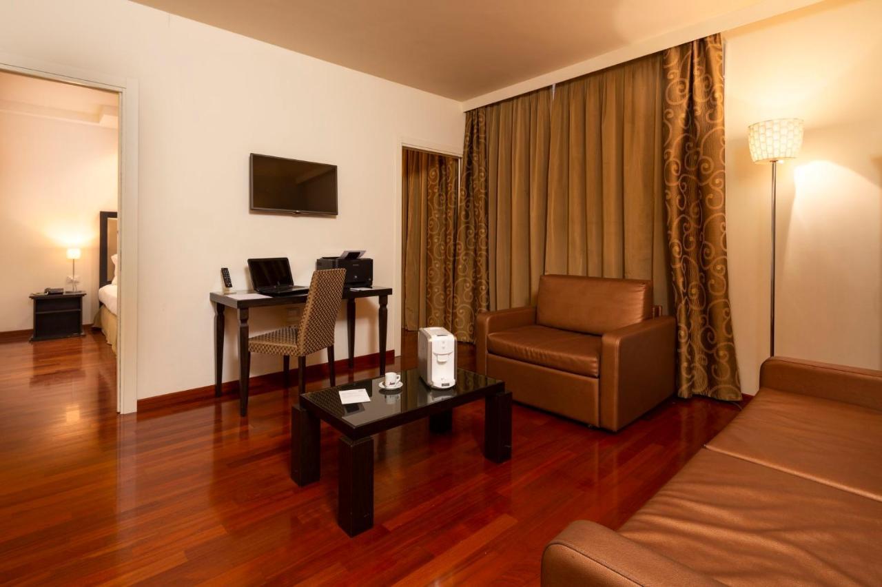 Crowne Plaza Venice East By Ihg Hotel