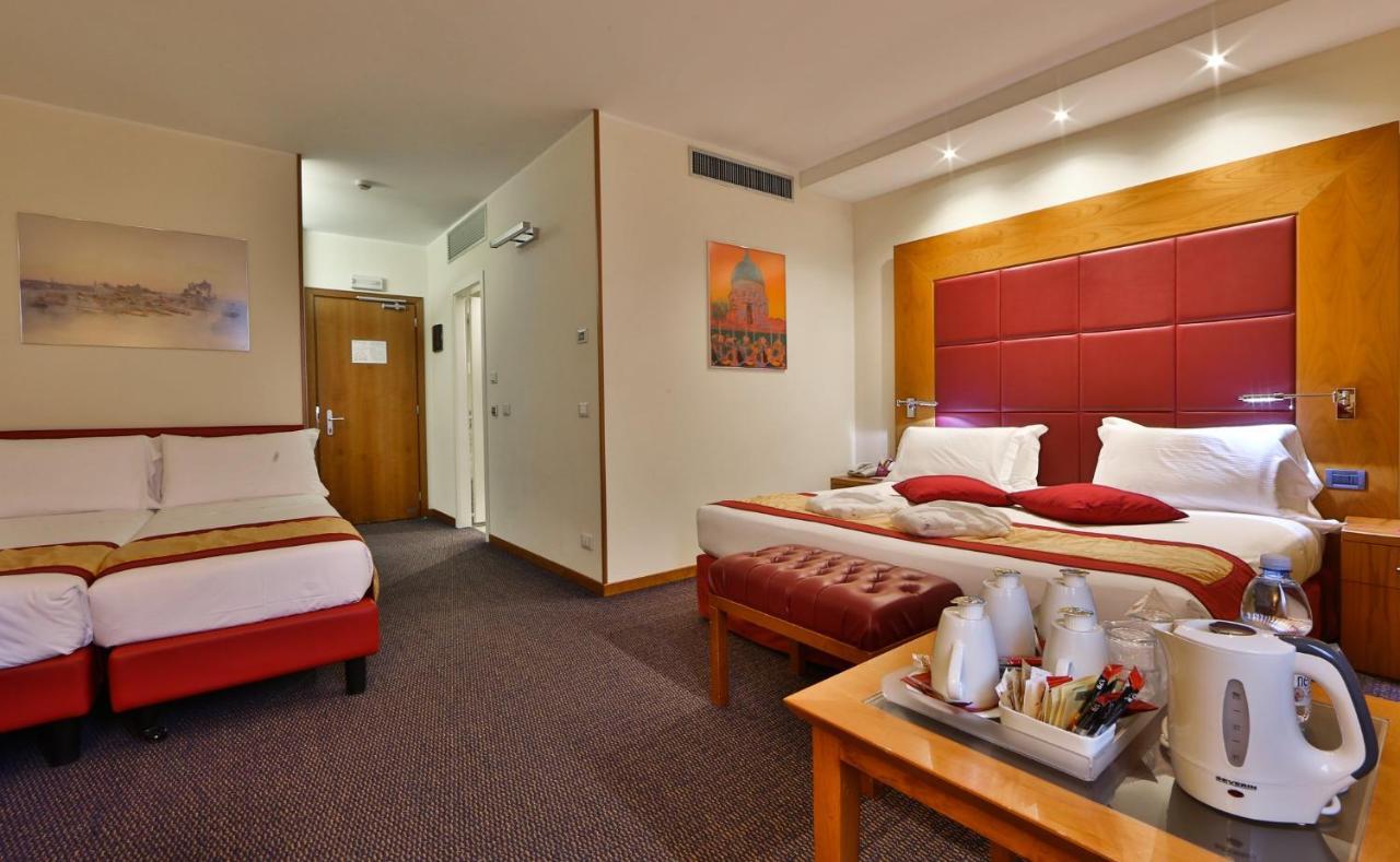 Crowne Plaza Venice East By Ihg Hotel 4*